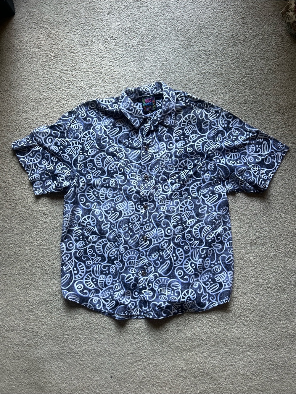 BIG HED design Vintage Navy & White Short-Sleeve Button-Down Shirt
